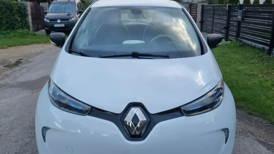 RENAULT ZOE -