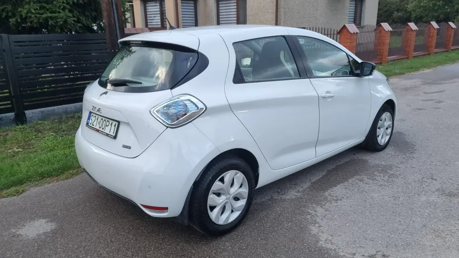 RENAULT ZOE -