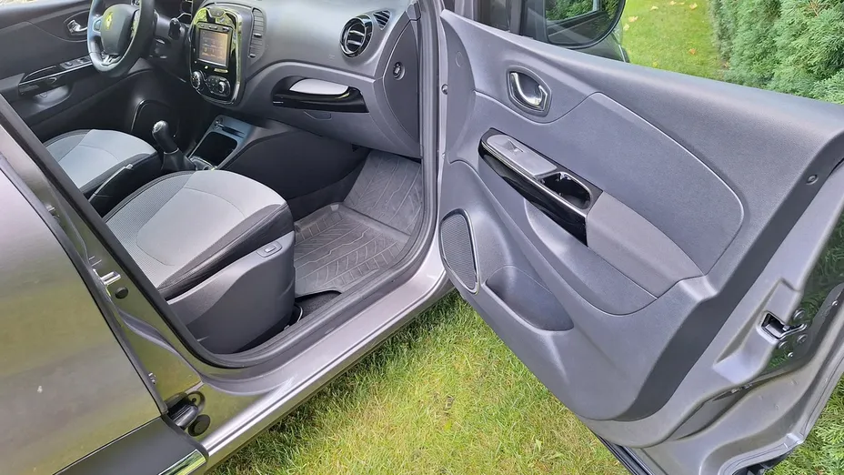 RENAULT Captur -