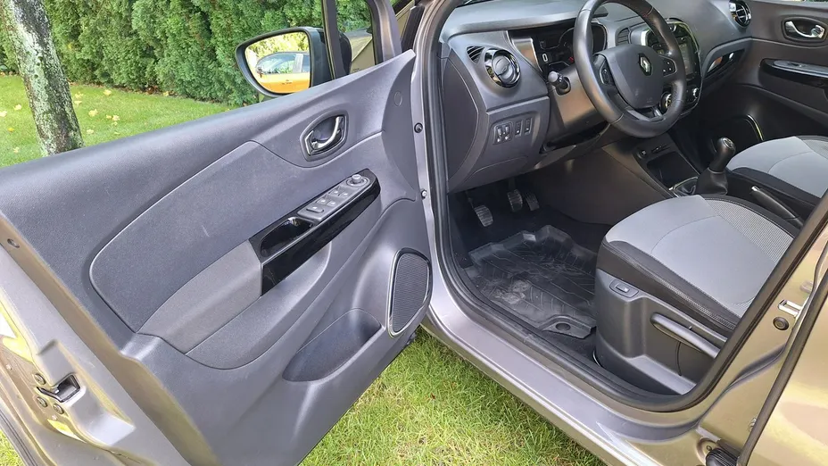 RENAULT Captur -