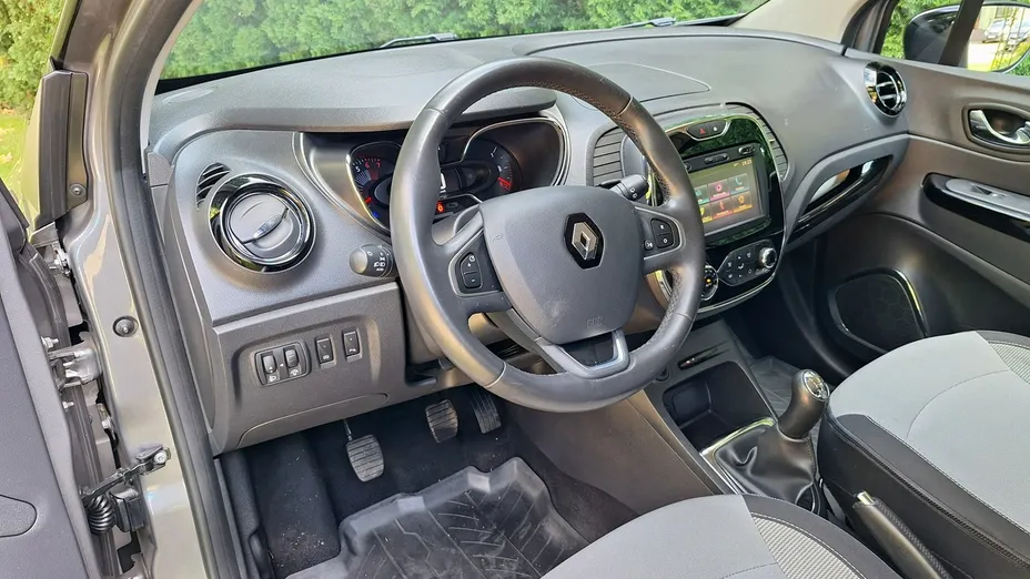 RENAULT Captur -