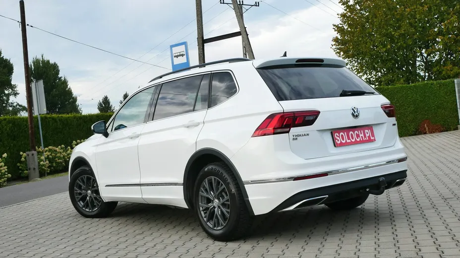 VOLKSWAGEN Tiguan Allspace -