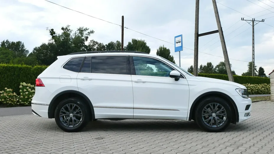 VOLKSWAGEN Tiguan Allspace -