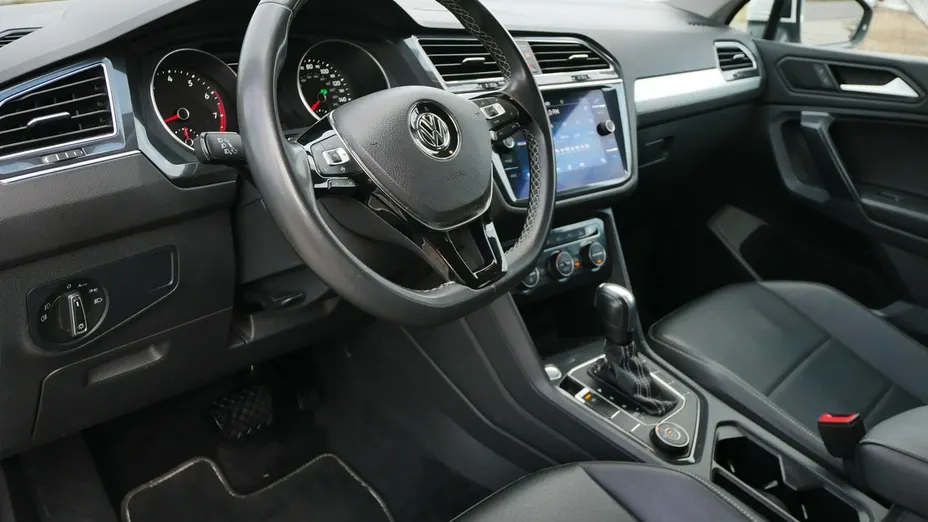 VOLKSWAGEN Tiguan Allspace -