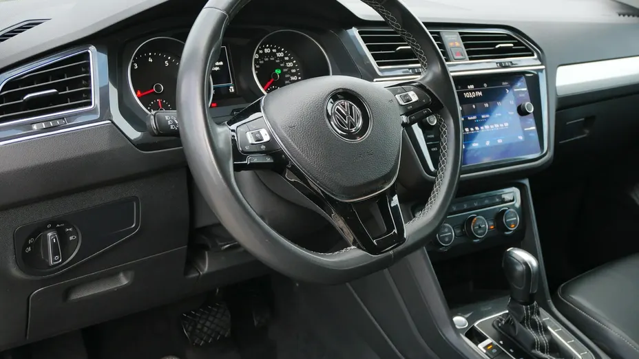 VOLKSWAGEN Tiguan Allspace -
