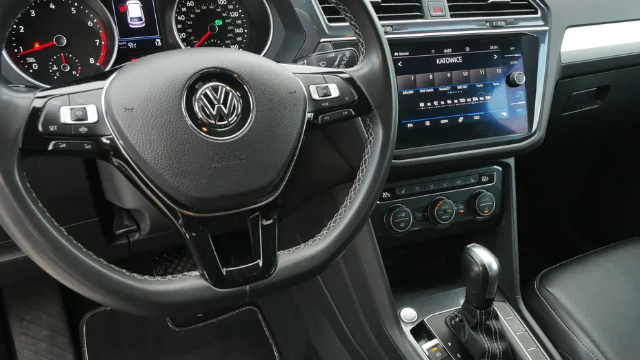 VOLKSWAGEN Tiguan Allspace -