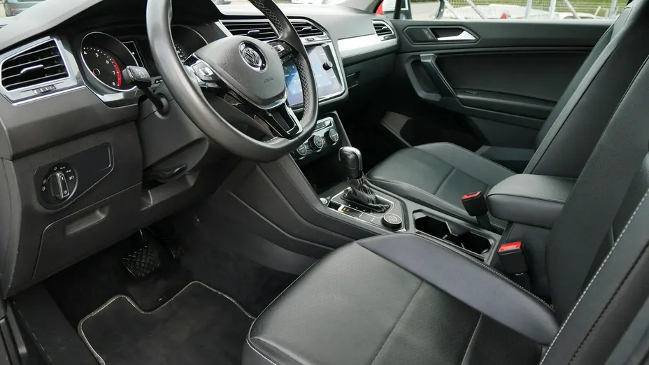 VOLKSWAGEN Tiguan Allspace -
