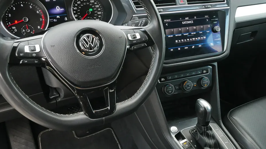 VOLKSWAGEN Tiguan Allspace -