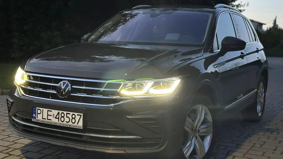 VOLKSWAGEN Tiguan -