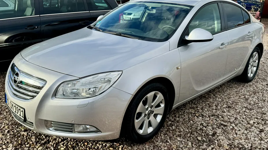 OPEL Insignia -