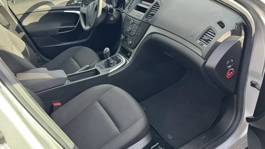 OPEL Insignia -