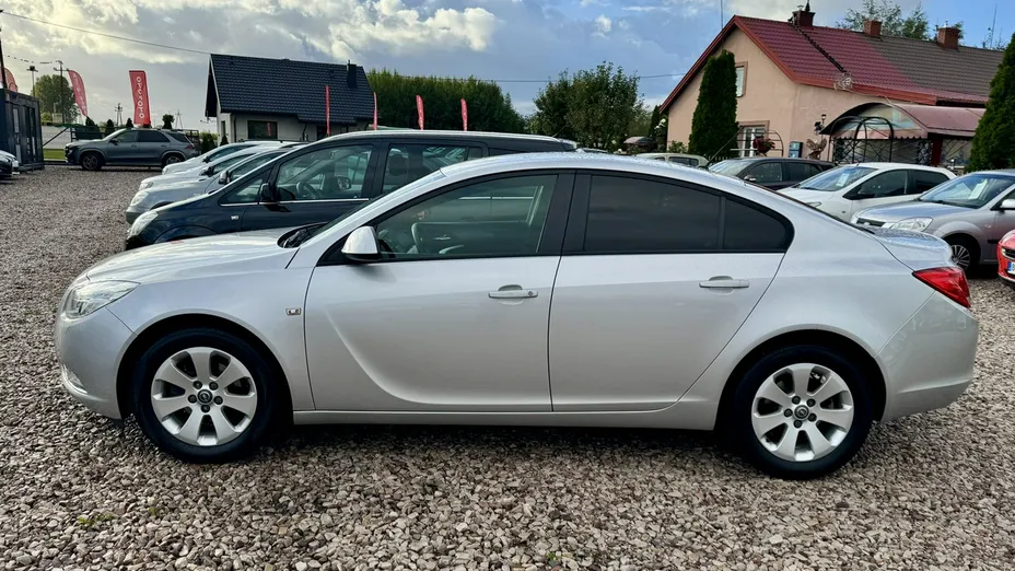 OPEL Insignia -