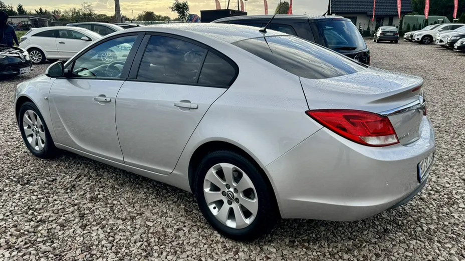OPEL Insignia -