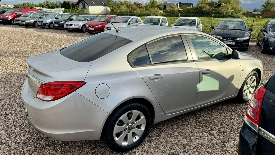OPEL Insignia -