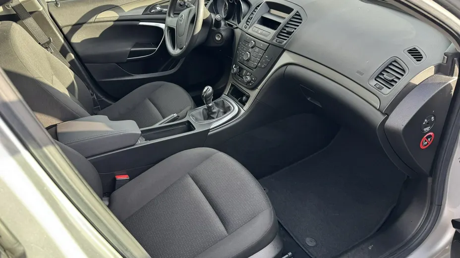 OPEL Insignia -