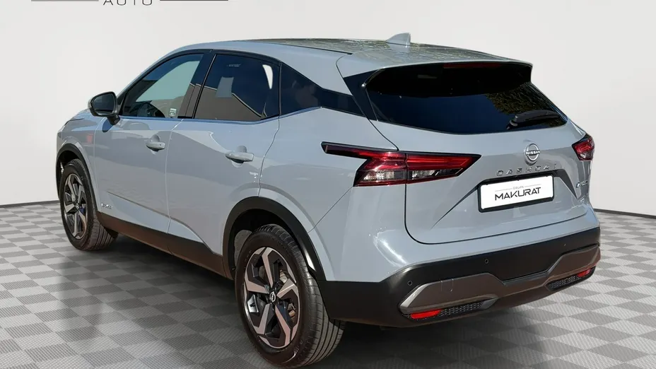 NISSAN Qashqai -