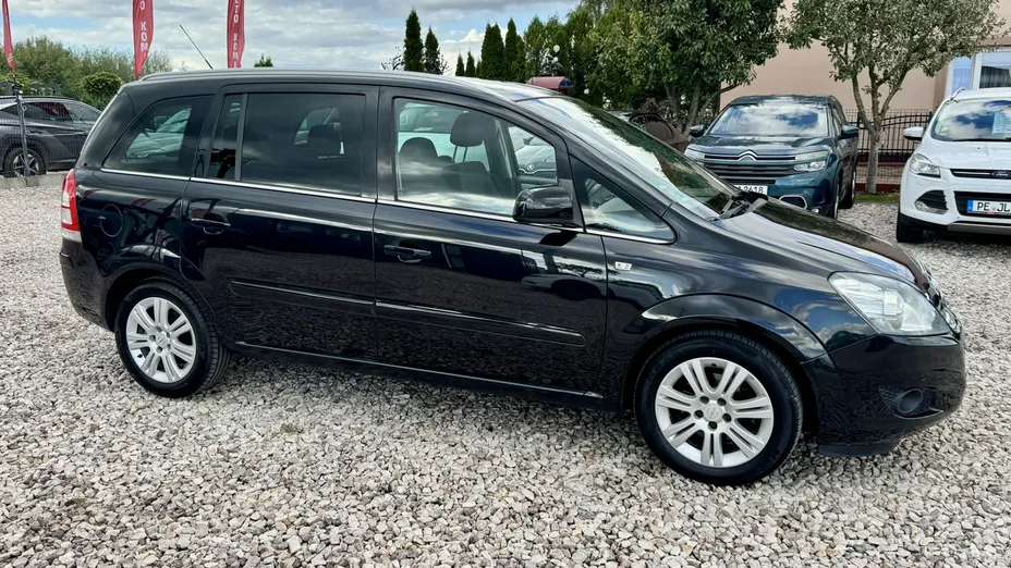 OPEL Zafira -