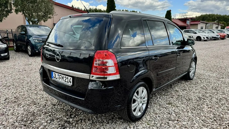 OPEL Zafira -