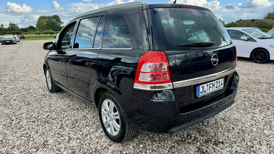OPEL Zafira -