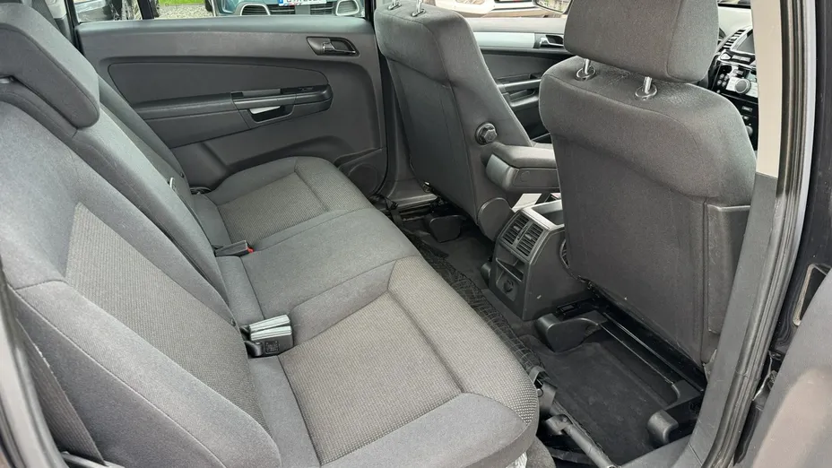 OPEL Zafira -