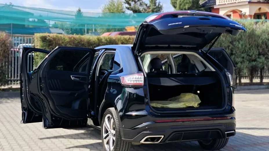 FORD Edge -
