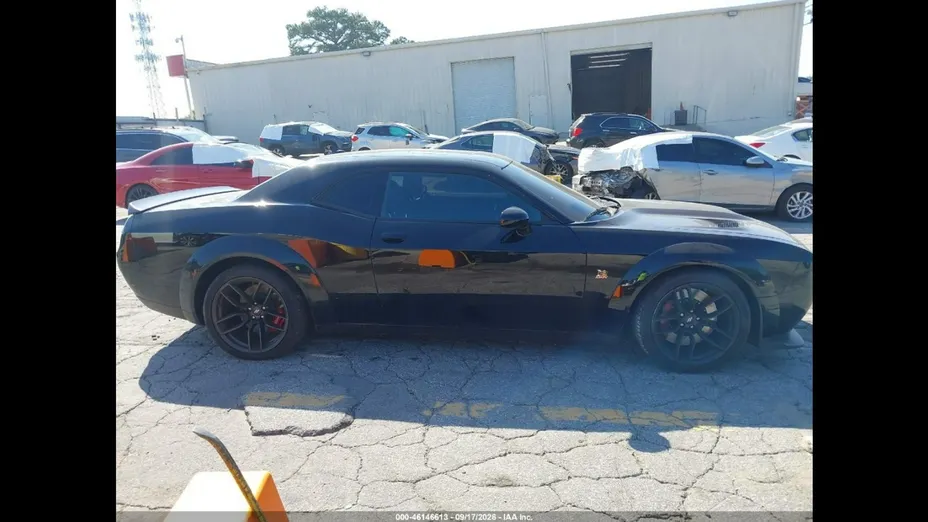 DODGE Challenger -