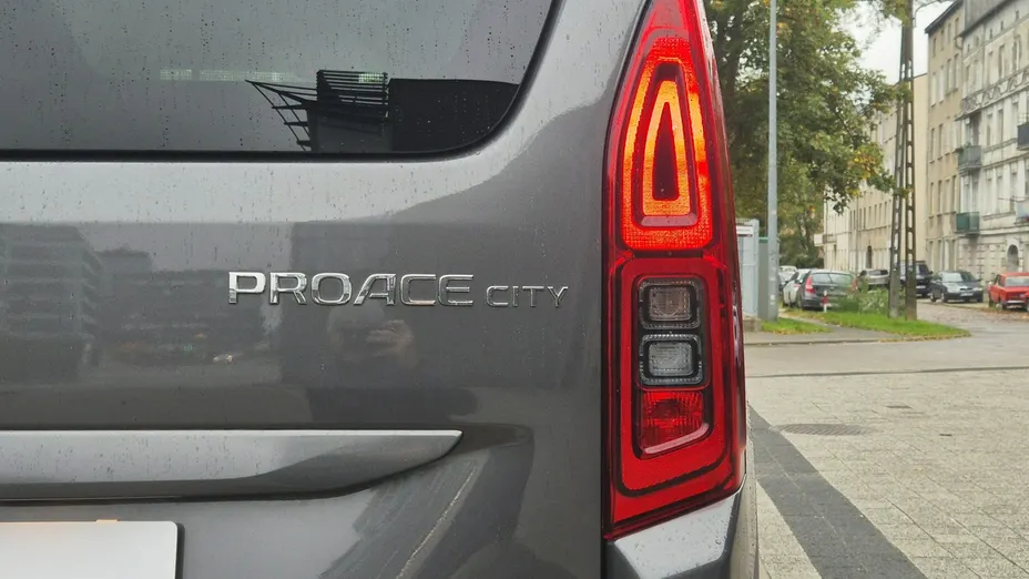 TOYOTA Proace City Verso -