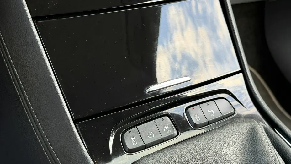 OPEL Grandland X -