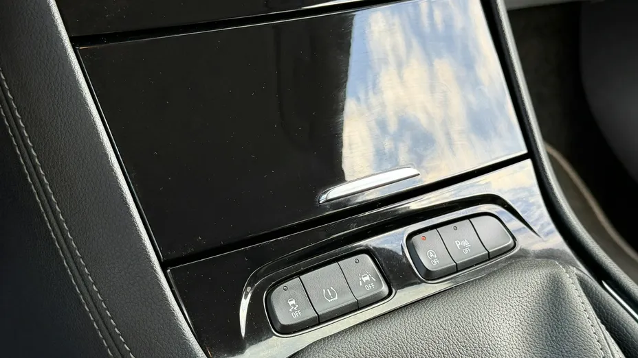 OPEL Grandland X -