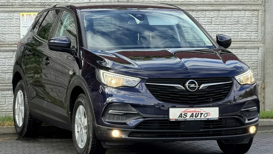 OPEL Grandland X -
