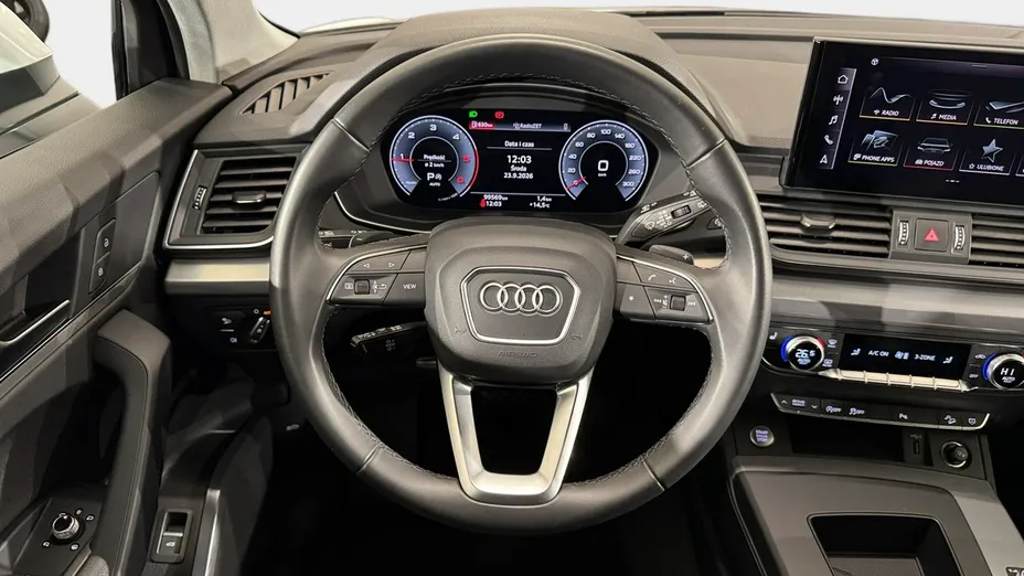 AUDI Q5 -