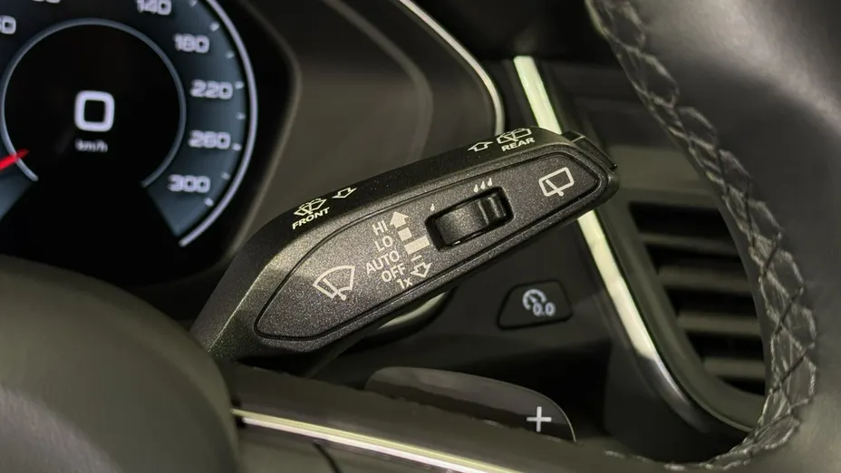 AUDI Q5 -