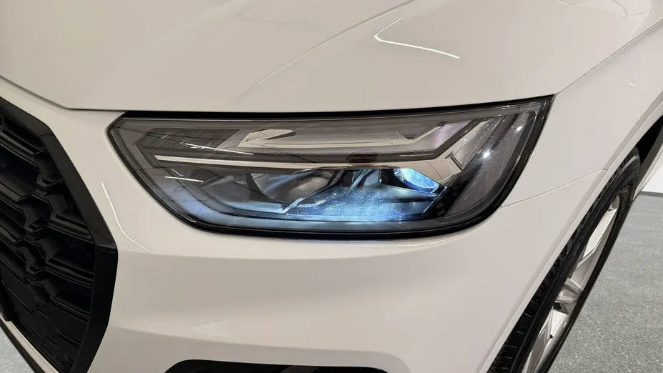 AUDI Q5 -