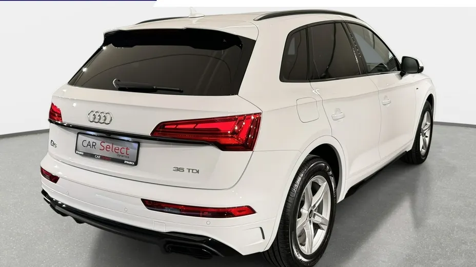 AUDI Q5 -