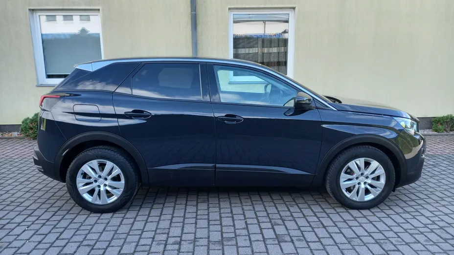 PEUGEOT 3008 -
