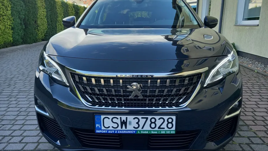 PEUGEOT 3008 -