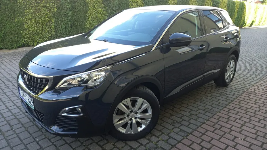 PEUGEOT 3008 -