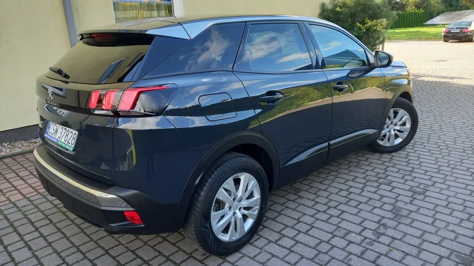 PEUGEOT 3008 -