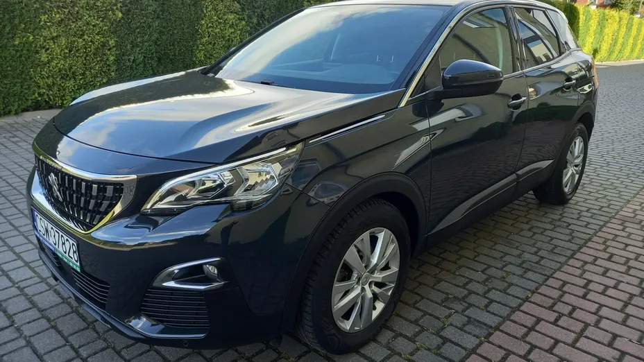 PEUGEOT 3008 -