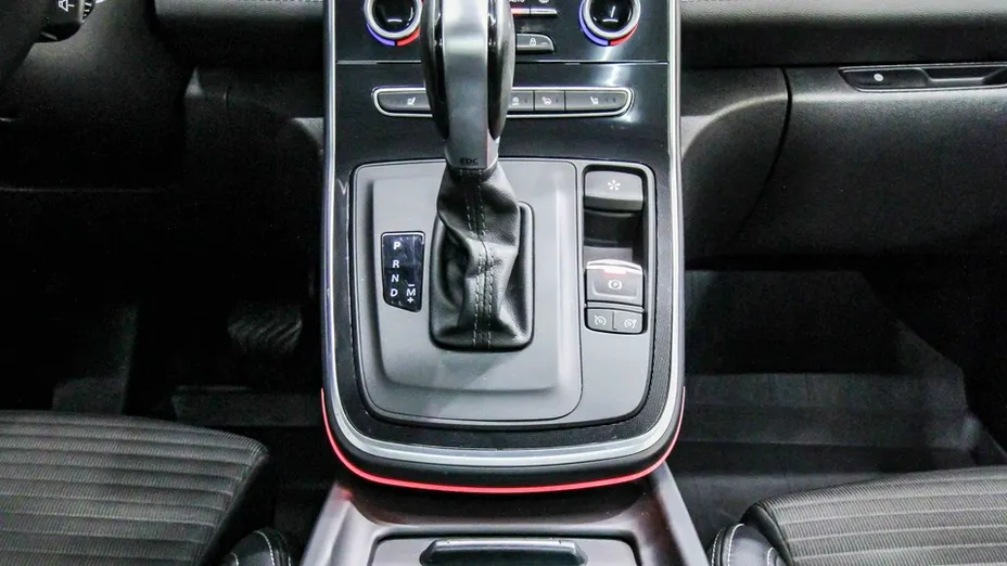 RENAULT Scenic -