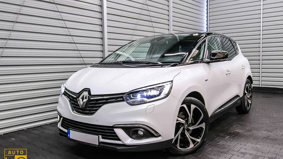 RENAULT Scenic -