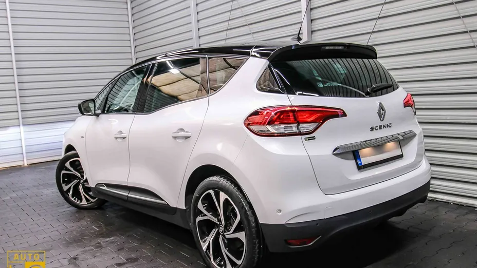 RENAULT Scenic -