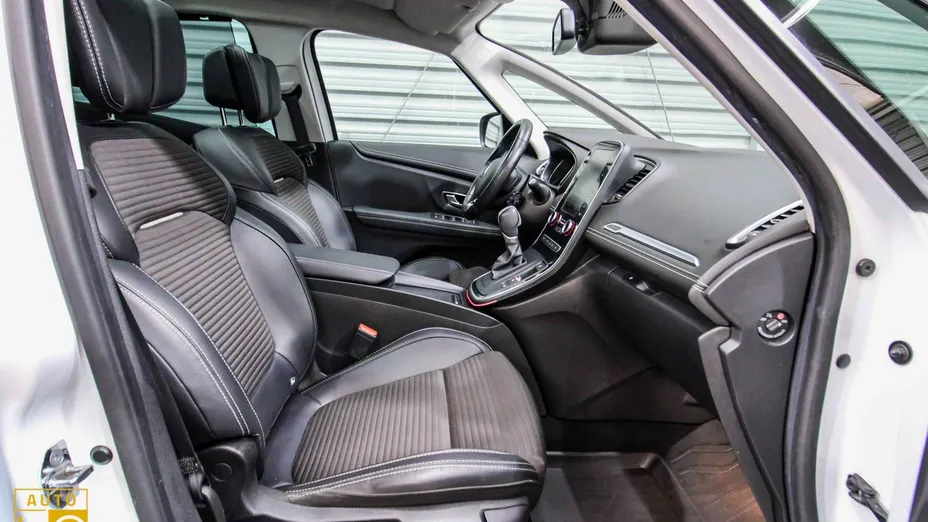 RENAULT Scenic -