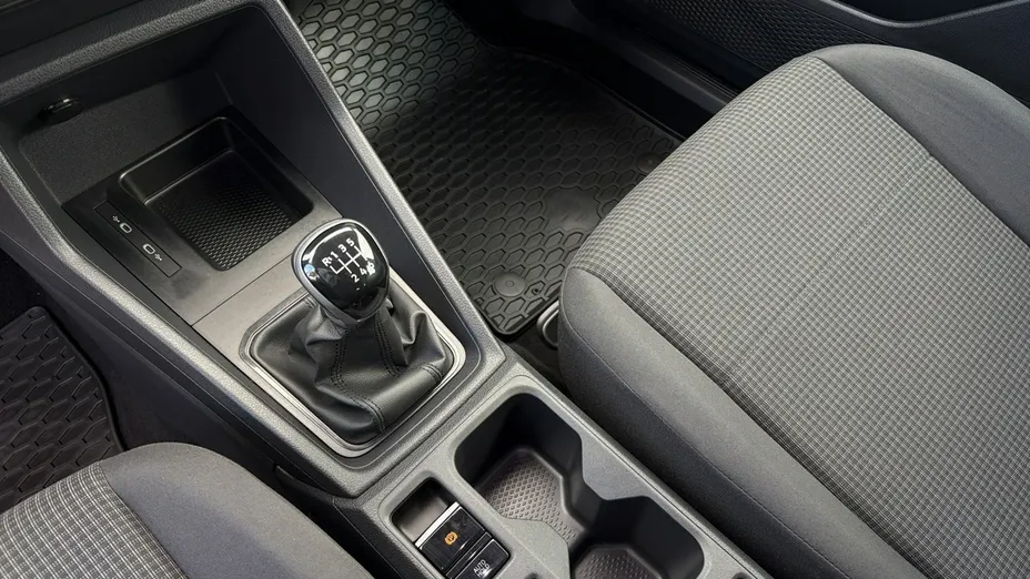 VOLKSWAGEN Caddy -