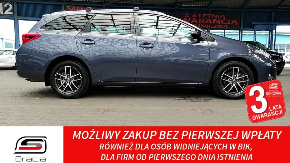 TOYOTA Auris -