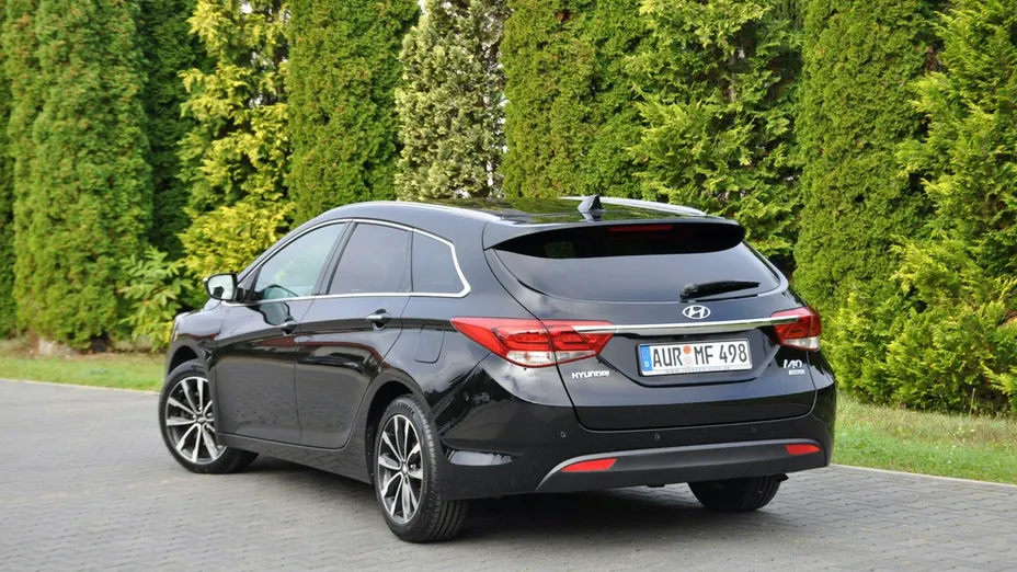 HYUNDAI i40 -