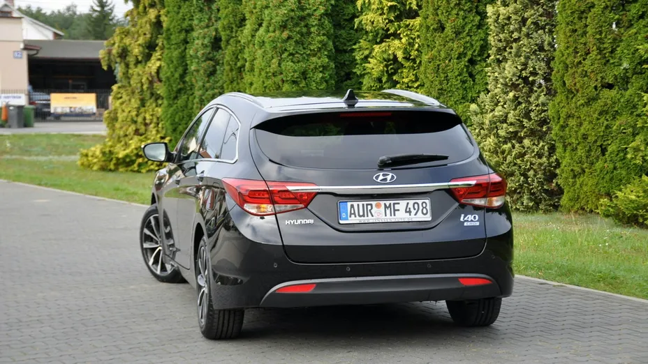 HYUNDAI i40 -