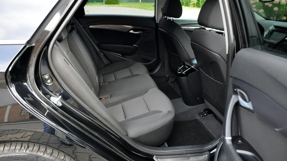 HYUNDAI i40 -
