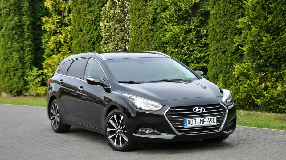 HYUNDAI i40 -
