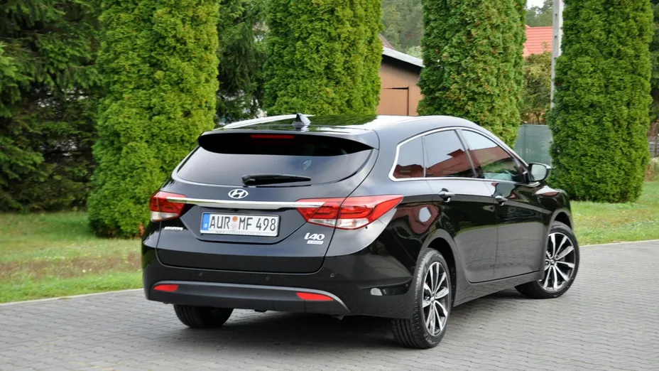 HYUNDAI i40 -